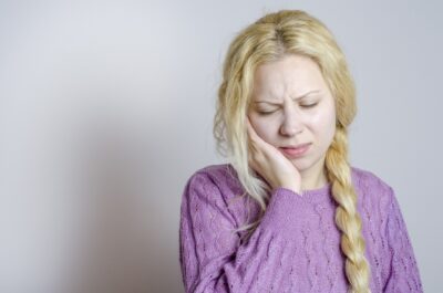 低気圧になると歯が痛い!?原因と対処法について歯科医師が解説