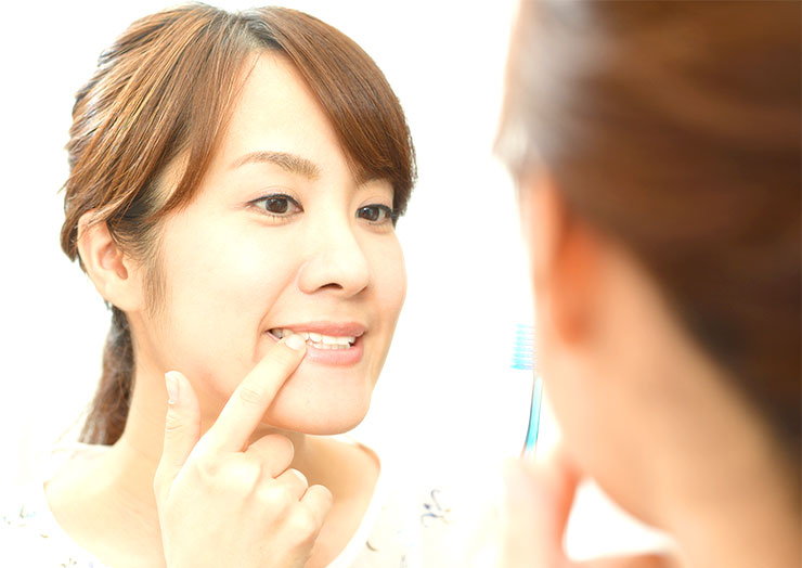 東京銀座の審美歯科医が語るテトラサイクリン歯の主な特徴と原因