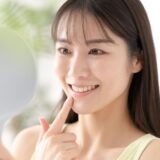 東京・銀座の審美歯科で歯並びの見た目を改善。ワイヤーを使わない美しい笑顔。
